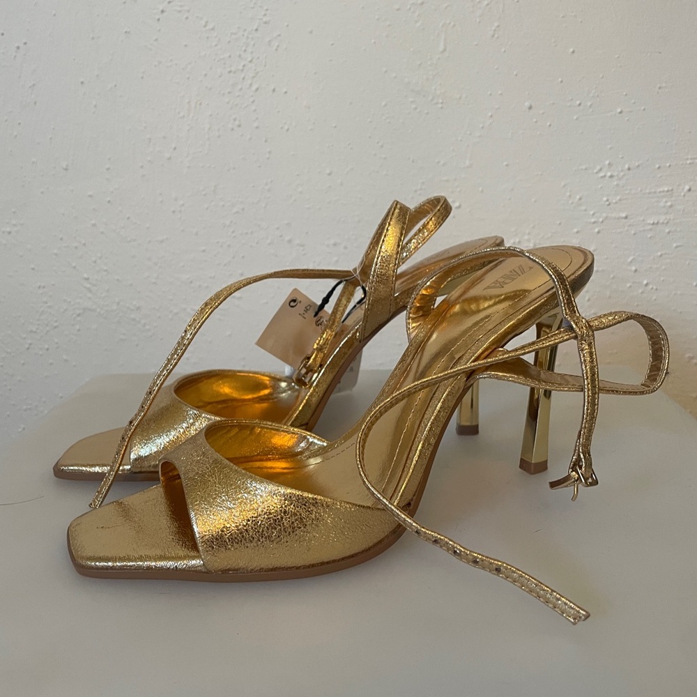Zara gold metallic heels